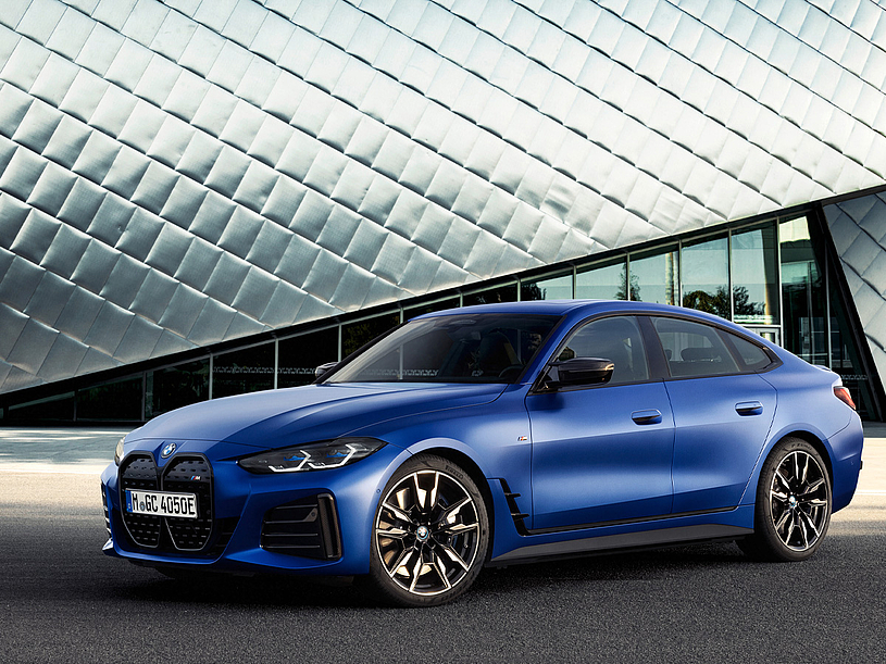 BMW Slawitscheck: Der neue BMW i4 - das erste vollelektrische Gran Coupé